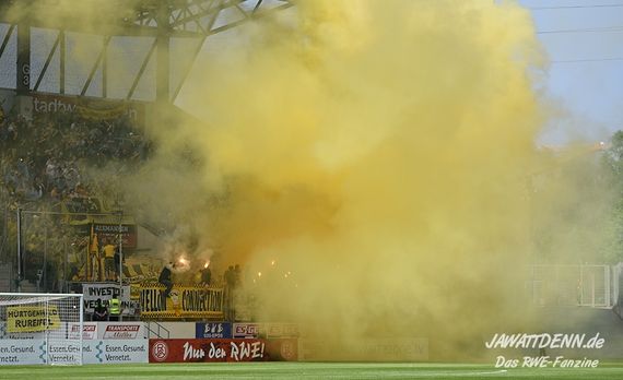 Rot-Weiss Essen vs TSV Alemannia Aachen (1-0) (22)
