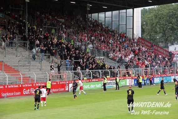 Rot-Weiss Essen vs TSV Alemannia Aachen II (1-1) (10)