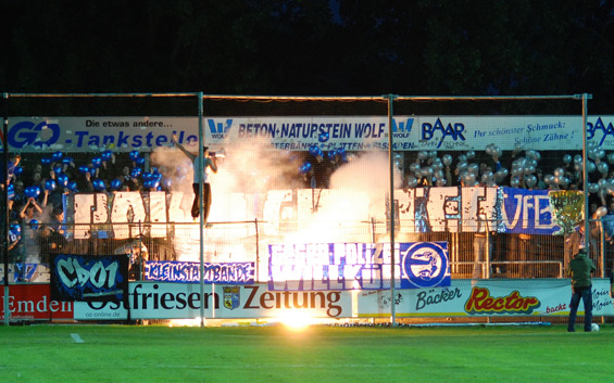 Kickers Emden vs VfB Oldenburg (3-0) (2)