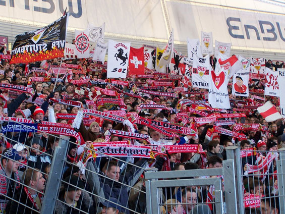 VfB Stuttgart vs 1. FC Kaiserslautern (1-1) (11)