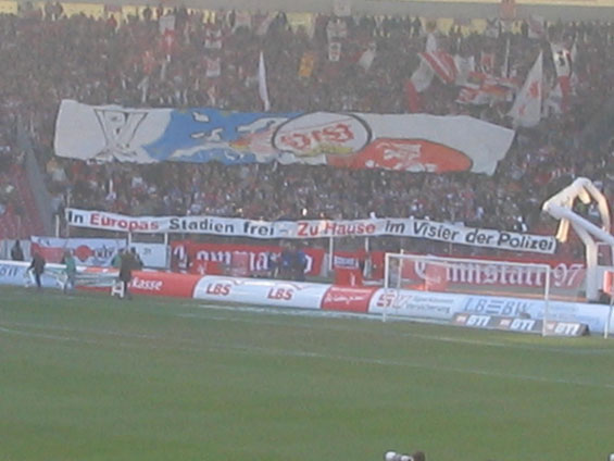 VfB Stuttgart vs 1. FC Kaiserslautern (1-1) (12)