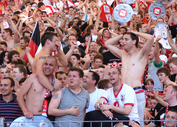 VfB Stuttgart vs FC Energie Cottbus (2-1) (14)