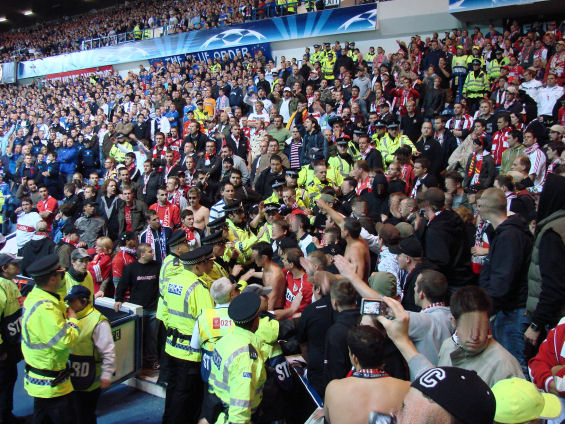 Glasgow Rangers vs VfB Stuttgart (2-1) (7)