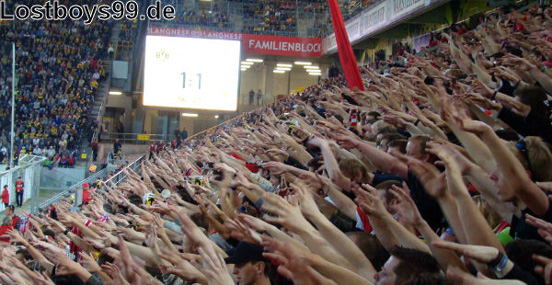 Borussia Dortmund vs VfB Stuttgart (3-2) (2)