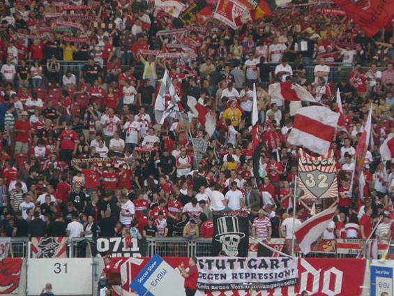 VfB Stuttgart vs Eintracht Frankfurt (2-0) (17)