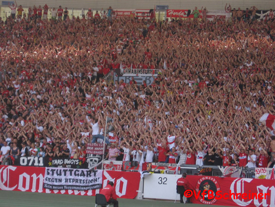 VfB Stuttgart vs Eintracht Frankfurt (2-0) (26)