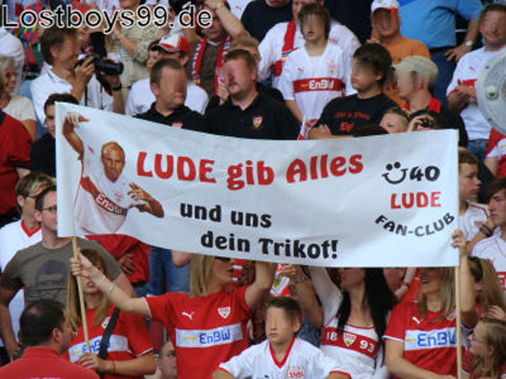 VfB Stuttgart vs VfL Wolfsburg (4-1) (8)