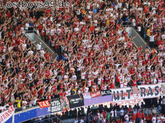 FC Bayern München vs VfB Stuttgart (2-1) (3)