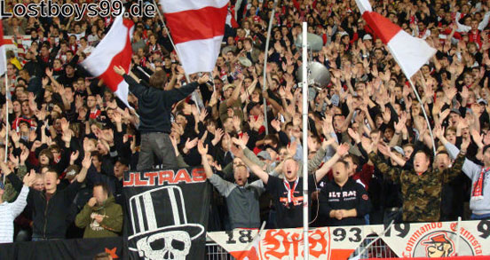 VfB Stuttgart vs DSC Arminia Bielefeld (2-0) (11)
