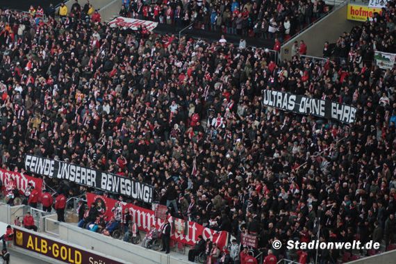 VfB Stuttgart vs SC Freiburg (0-1) (31)