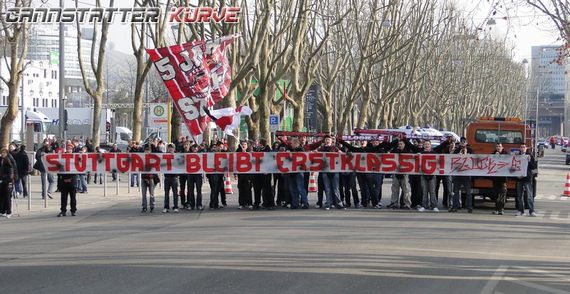 VfB Stuttgart vs 1. FC Nürnberg (1-4) (19)