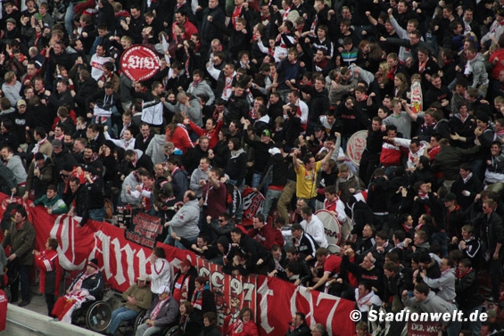 VfB Stuttgart vs VfL Wolfsburg (1-1) (9)