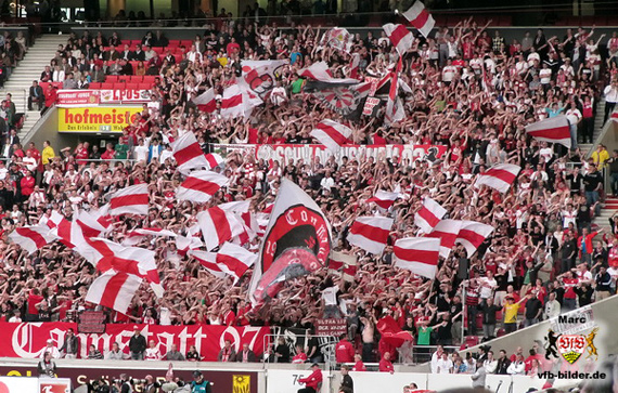 VfB Stuttgart vs 1. FC Kaiserslautern (2-4) (14)