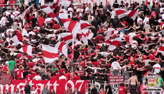 VfB Stuttgart vs 1. FC Kaiserslautern (2-4) (15)