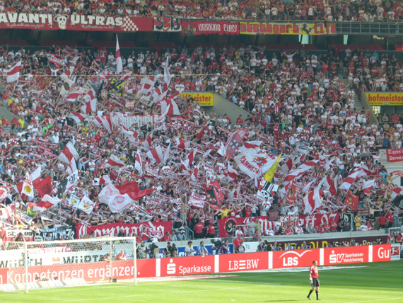 VfB Stuttgart vs Hamburger SV (3-0) (35)