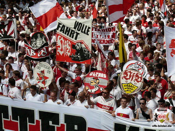 VfB Stuttgart vs FC Schalke 04 (3-0) (45)