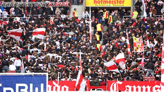 VfB Stuttgart vs FC Augsburg (2-1) (4)