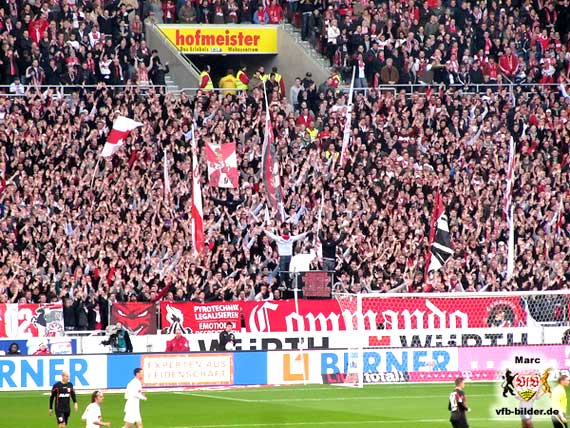 VfB Stuttgart vs FC Augsburg (2-1) (36)