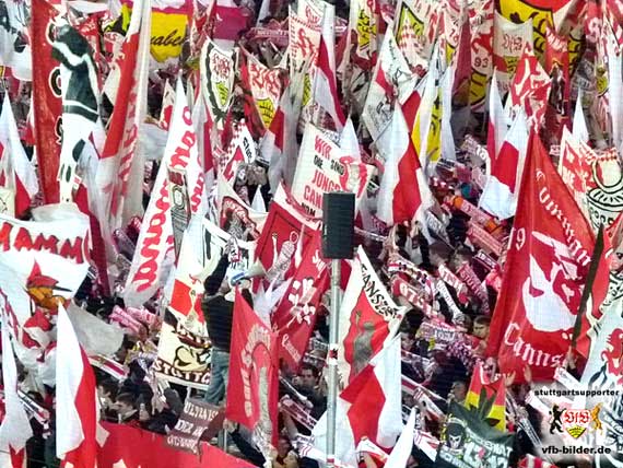VfB Stuttgart vs FC Augsburg (2-1) (38)