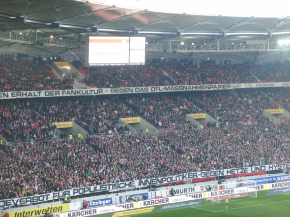 VfB Stuttgart vs FC Schalke 04 (3-1) (36)
