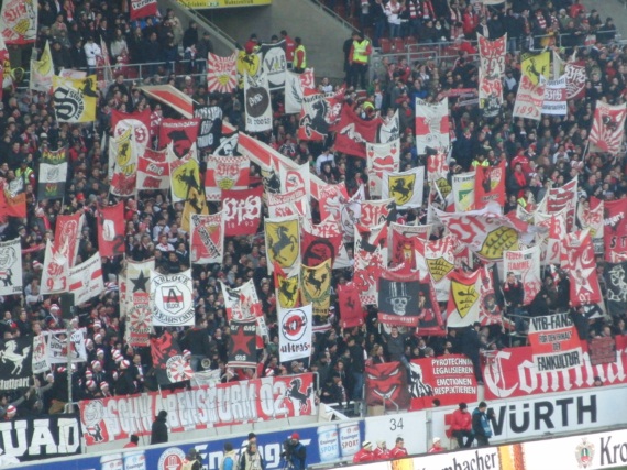 VfB Stuttgart vs FC Schalke 04 (3-1) (38)