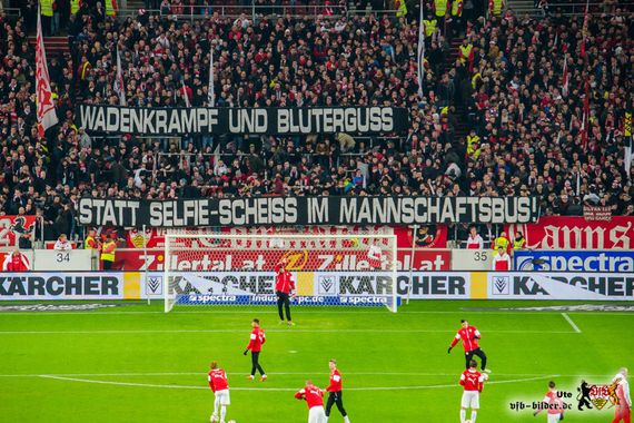 VfB Stuttgart vs Borussia Dortmund (2-3) (1)