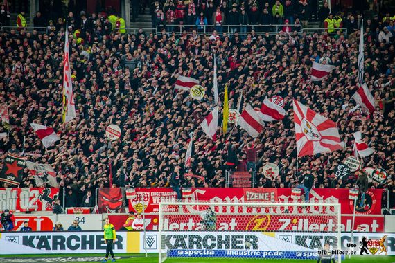 VfB Stuttgart vs Borussia Dortmund (2-3) (19)