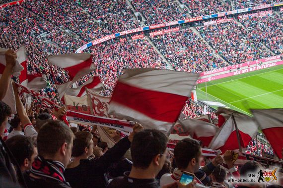 FC Bayern München vs VfB Stuttgart (2-0) (9)