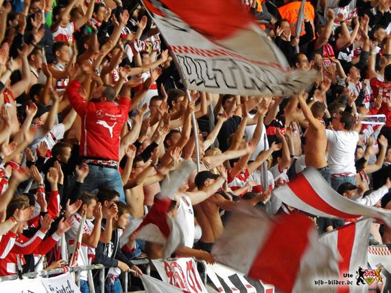 FC Bayern München vs VfB Stuttgart (2-0) (12)
