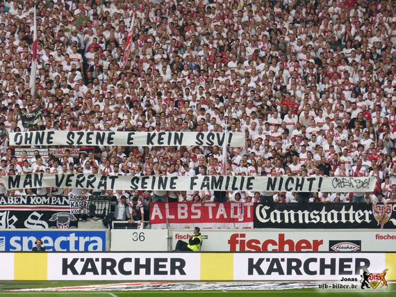 VfB Stuttgart vs 1. FC Köln (1-3) (20)