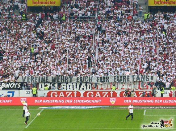 VfB Stuttgart vs 1. FC Köln (1-3) (29)