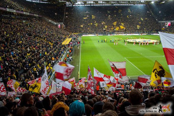 Borussia Dortmund vs VfB Stuttgart (4-1) (2)