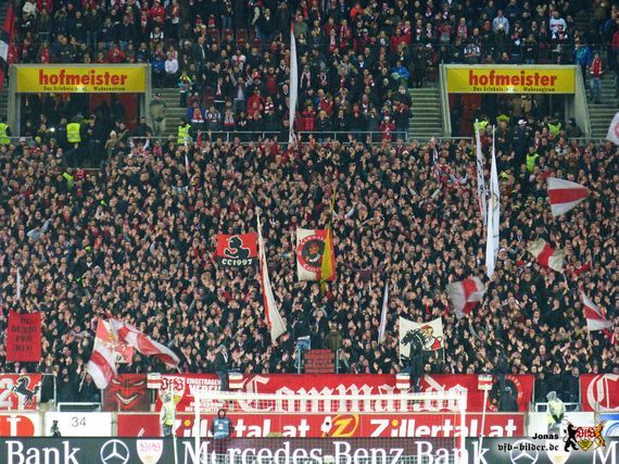 VfB Stuttgart vs Hamburger SV (2-1) (24)