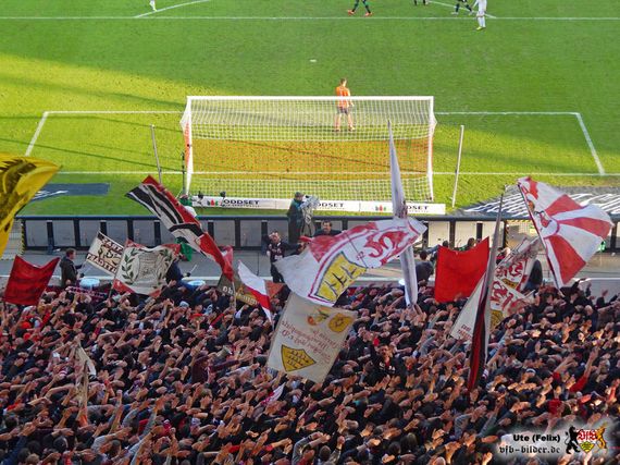 VfB Stuttgart vs Hannover 96 (1-2) (23)