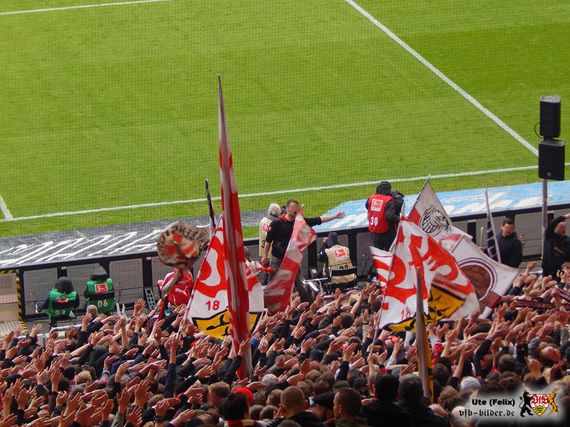 VfB Stuttgart vs FC Bayern München (1-3) (24)