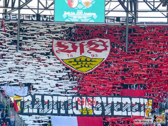 FC Augsburg vs VfB Stuttgart (1-0) (15)