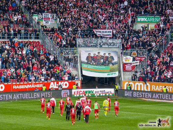 FC Augsburg vs VfB Stuttgart (1-0) (42)