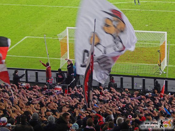 VfB Stuttgart vs Borussia Dortmund (1-3) (24)