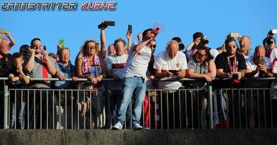 VfB Stuttgart vs FC St. Pauli (2-1) (28)