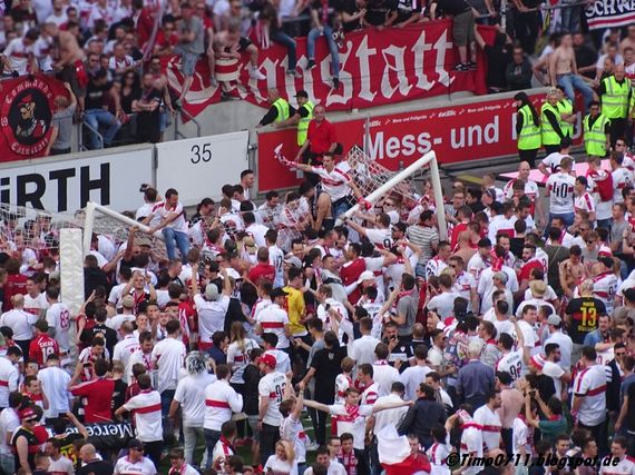 VfB Stuttgart vs Würzburger Kickers (4-1) (40)