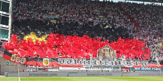1. FC Kaiserslautern vs VfB Stuttgart (0-1) (2)