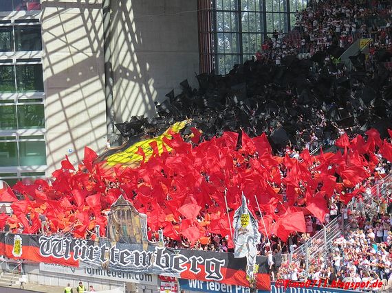 1. FC Kaiserslautern vs VfB Stuttgart (0-1) (8)