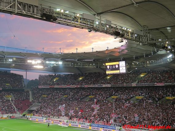 VfB Stuttgart vs Eintracht Braunschweig (2-0) (22)