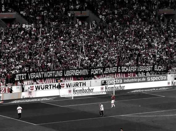 VfB Stuttgart vs Eintracht Braunschweig (2-0) (25)