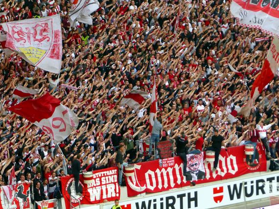 VfB Stuttgart vs Eintracht Braunschweig (2-0) (35)