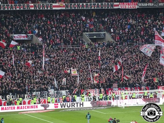 VfB Stuttgart vs Eintracht Frankfurt (1-0) (41)