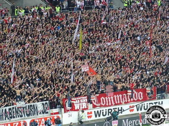 VfB Stuttgart vs VfL Wolfsburg (1-0) (11)