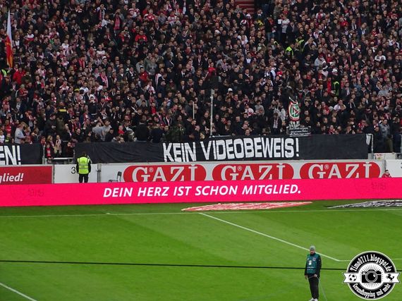 VfB Stuttgart vs FC Augsburg (1-0) (6)