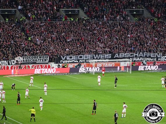 VfB Stuttgart vs FC Augsburg (1-0) (13)