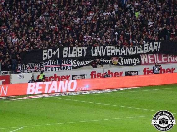 VfB Stuttgart vs FC Augsburg (1-0) (14)